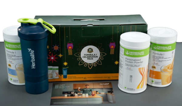 Formula 1 Shake 2, Protein 400g 1, Shakerbottel 1,  Formula 1 celebration pack